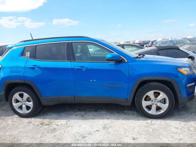 3C4NJCBB8JT266521 Jeep Compass Latitude Fwd
