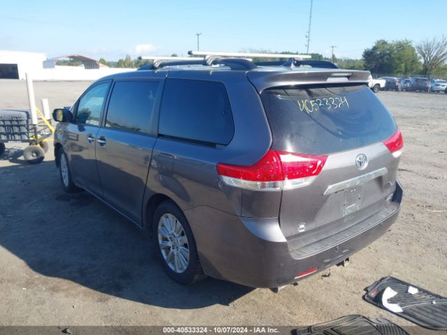 5TDDK3DCXES089145 Toyota Sienna Limited 7 Passenger
