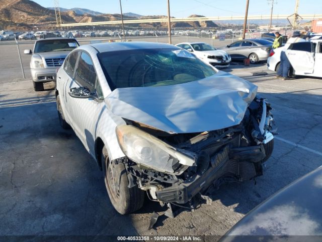 KNAFK4A69G5614358 KIA FORTE LX