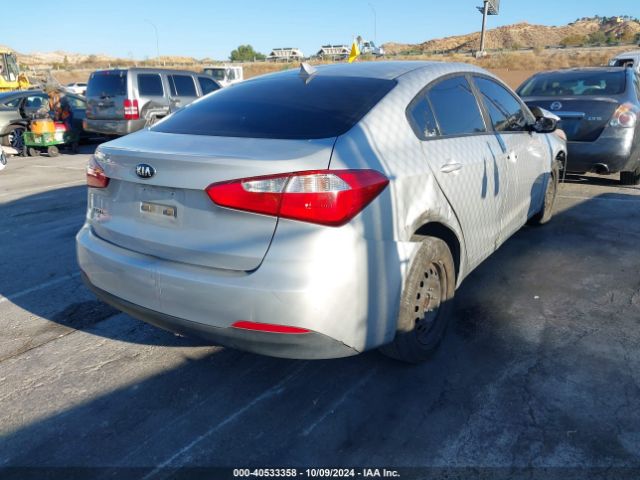 KNAFK4A69G5614358 KIA FORTE LX