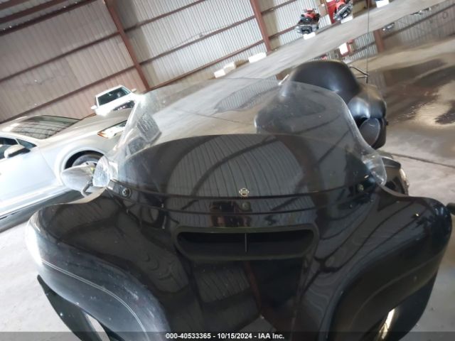 2015 HARLEY-DAVIDSON FLHTCU 1HD1FCM13FB697733 Photo 4