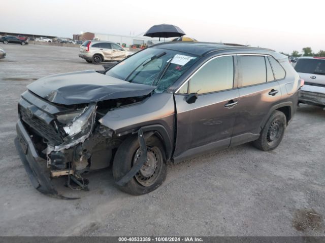2T3H1RFV1KW015676 Toyota RAV4 LE