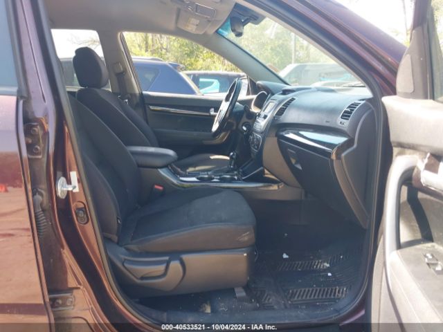 5XYKTCA68EG496932 KIA SORENTO LX