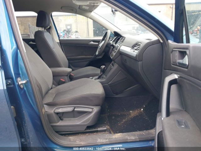 3VV0B7AX0JM015578 Volkswagen Tiguan 2.0t S