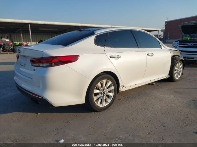 5XXGT4L32JG243859 KIA Optima S