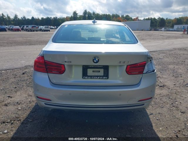 WBA8D9C5XJEM33541 BMW 330i Xdrive