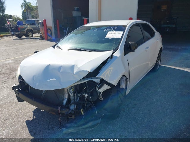 Toyota COROLLA LE 2018 5YFBURHE9JP755186 Image 18
