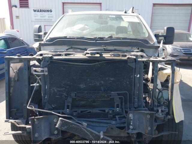 1GB0CUEGXHZ275858 Chevrolet Silverado 2500hd Wt