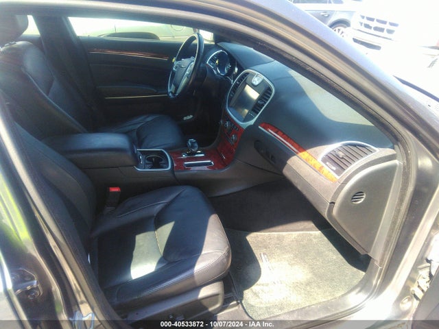 Chrysler 300 2014 2C3CCAAG8EH135904 Image 5