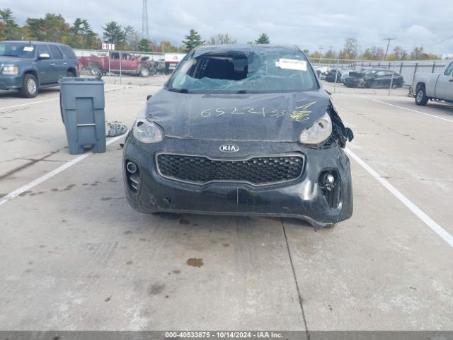 KNDPMCAC9J7405697 KIA Sportage Lx