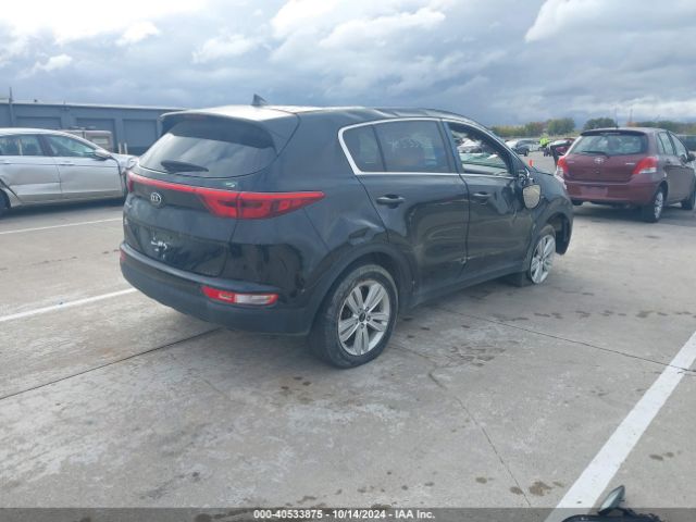 KNDPMCAC9J7405697 KIA Sportage Lx