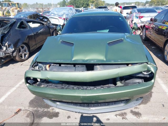 2C3CDZAGXJH172250 Dodge Challenger Sxt Plus