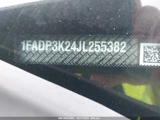 Ford FOCUS SE 2018 1FADP3K24JL255382 Image 9