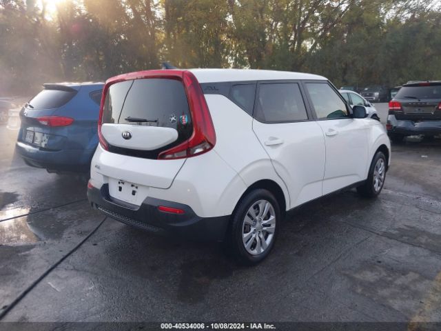 KNDJ23AU8L7715718 KIA SOUL LX