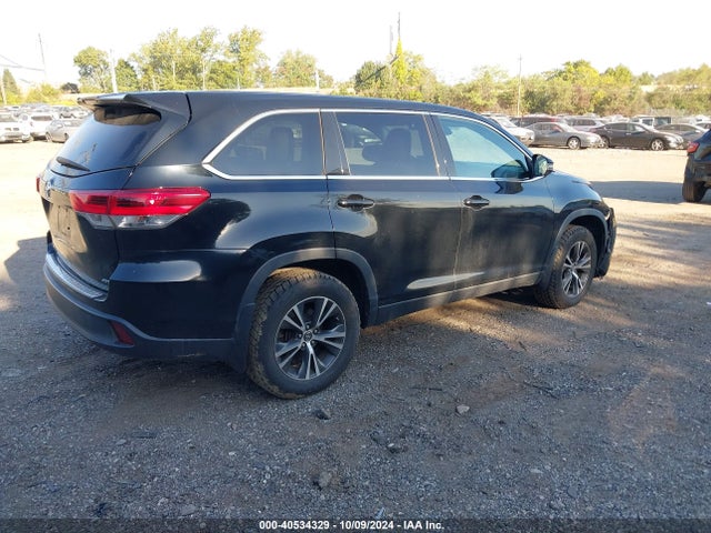 Toyota Highlander Le 2019 5TDBZRFH3KS974880 Image 4