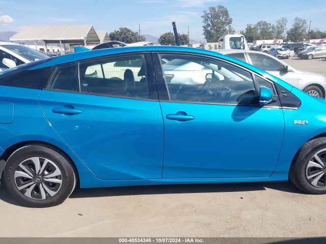 Toyota Prius Prime Advanced 2017 JTDKARFP6H3022559 Image 14