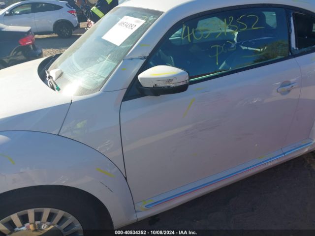 3VWJX7AT4EM612169 Volkswagen Beetle 2.5l
