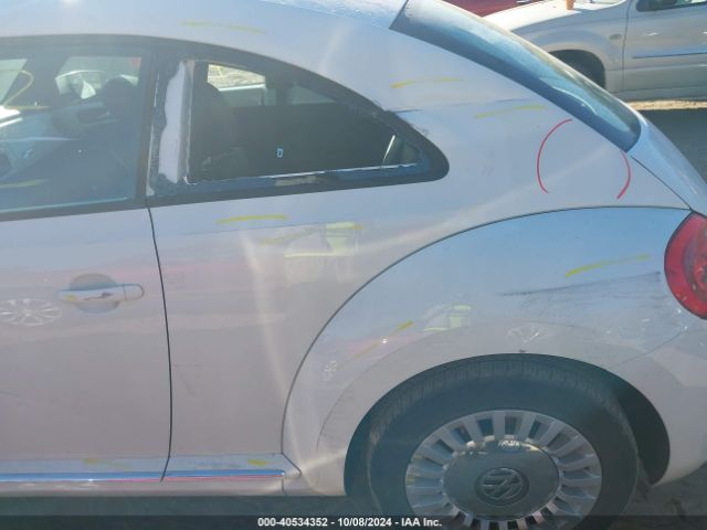 3VWJX7AT4EM612169 Volkswagen Beetle 2.5l