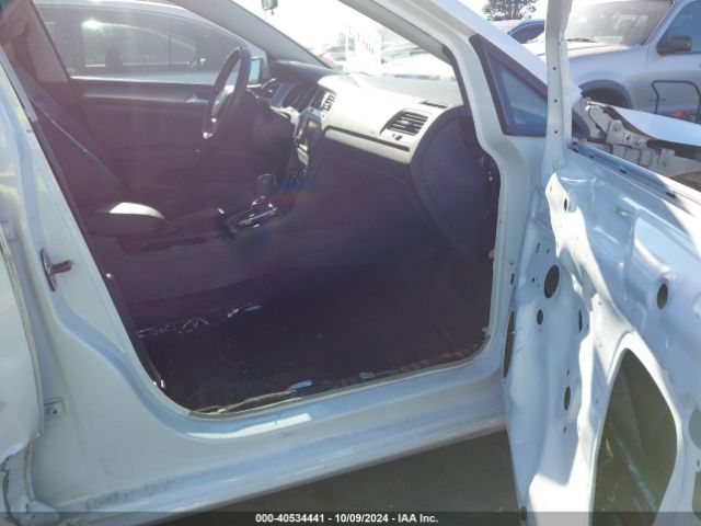 3VWC17AU3GM521755 Volkswagen Golf Sportwagen Tsi Limited Edition