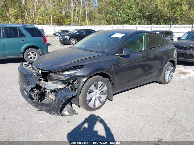 2024 TESLA MODEL Y 7SAYGDEE6RF088130 Photo 1