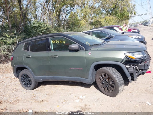 3C4NJDDB1JT198808 Jeep Compass Trailhawk 4x4