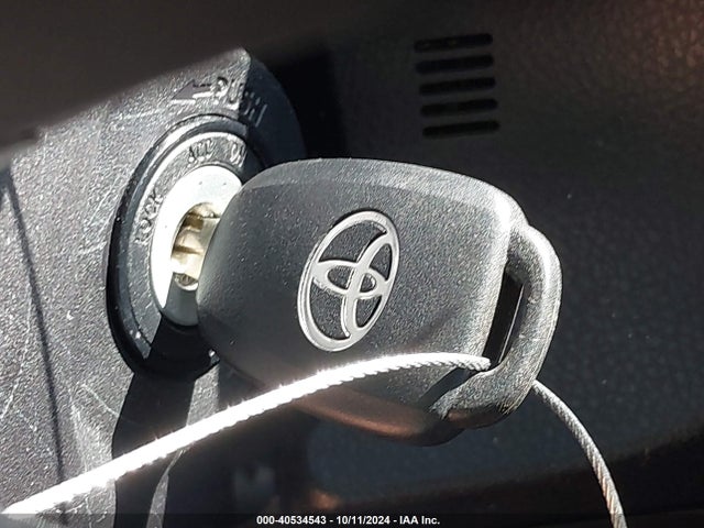 Toyota COROLLA LE 2017 2T1BURHE8HC837811 Image 11