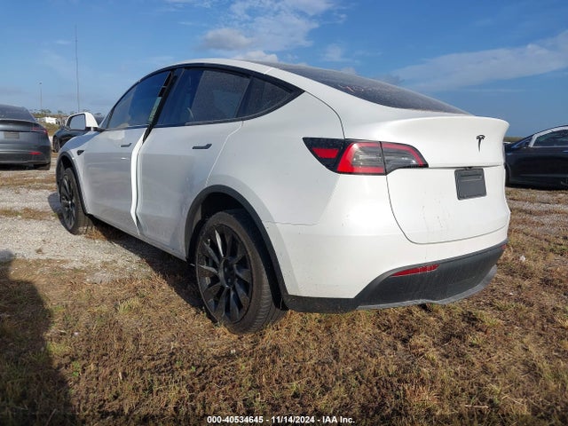 2020 TESLA MODEL Y 5YJYGDEE3LF049208 Photo 2