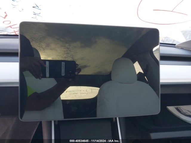 2020 TESLA MODEL Y 5YJYGDEE3LF049208 Photo 6