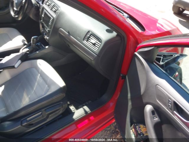 3VWD17AJ5GM373506 Volkswagen Jetta 1.8t Sport