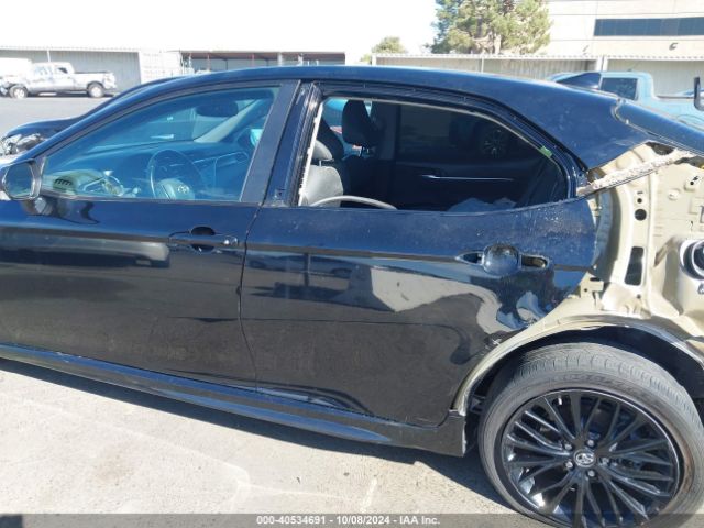 4T1B21HK0JU006577 Toyota Camry Hybrid Se
