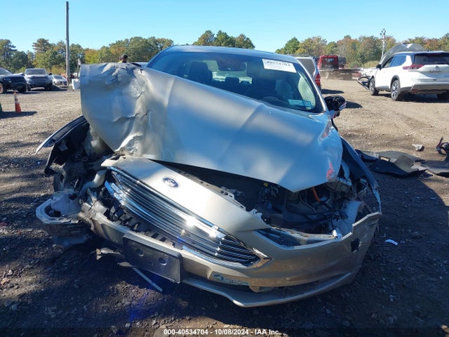3FA6P0PU0JR106258 Ford Fusion Energi Se Luxury