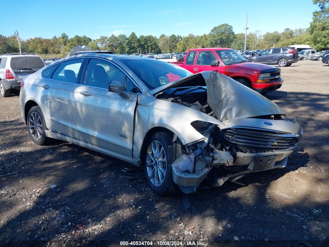 3FA6P0PU0JR106258 Ford Fusion Energi Se Luxury