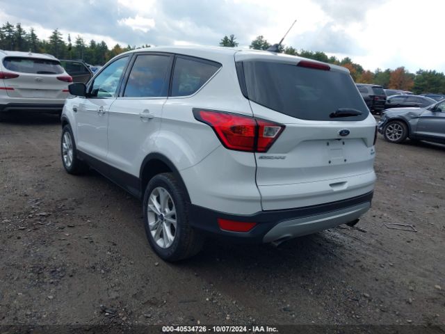 1FMCU9GD9KUC35518 Ford ESCAPE SE