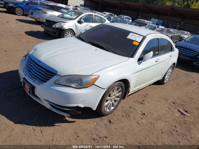 1C3CCBBG8EN115339 Chrysler 200 Touring