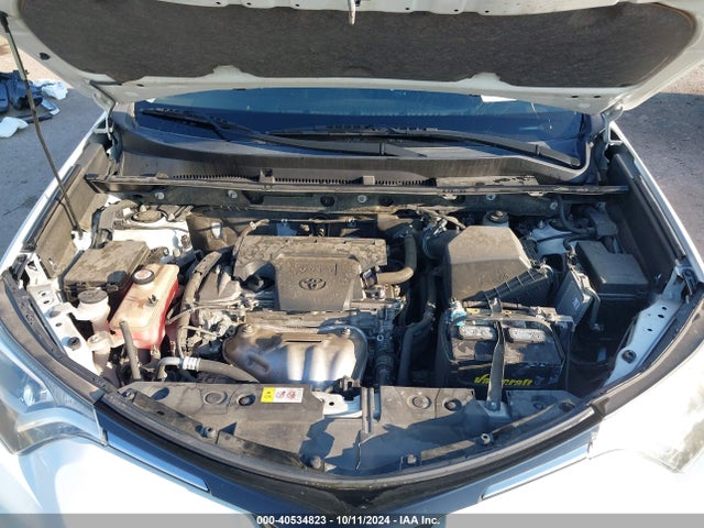 Toyota RAV4 LE 2018 JTMZFREV3JJ729233 Image 10