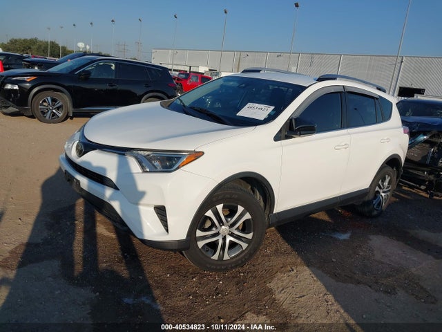 Toyota RAV4 LE 2018 JTMZFREV3JJ729233 Image 2