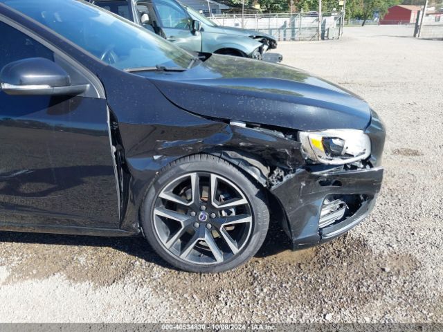 YV126MFLXH2421802 Volvo S60 T5 Dynamic
