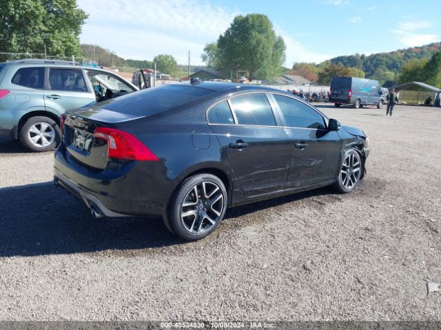 YV126MFLXH2421802 Volvo S60 T5 Dynamic