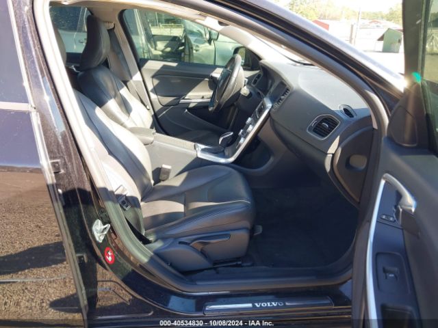 YV126MFLXH2421802 Volvo S60 T5 Dynamic