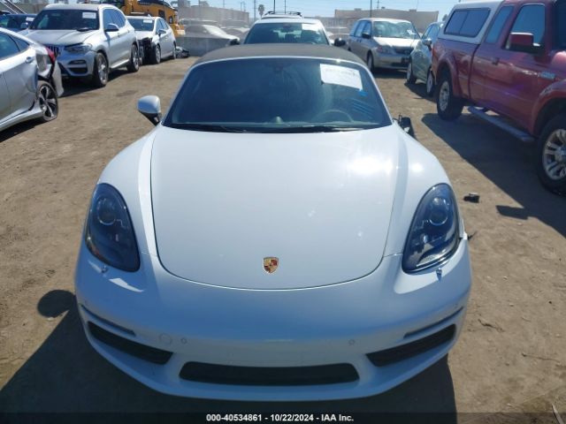 WP0CB2A84HS241566 Porsche 718 Boxster S