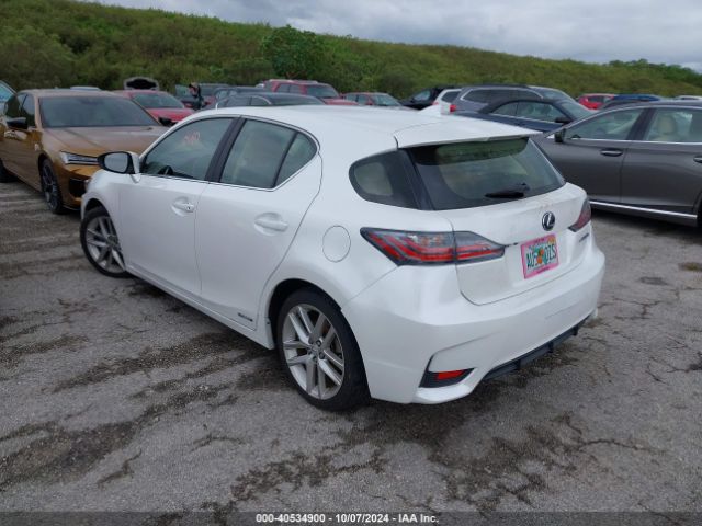 JTHKD5BH1F2231336 Lexus CT 200H