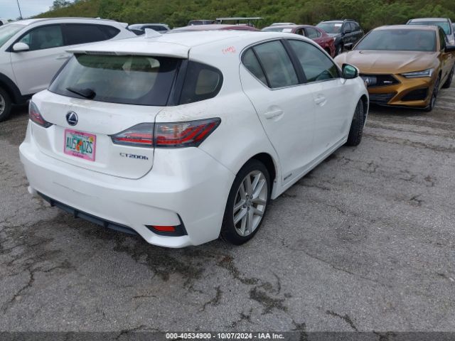 JTHKD5BH1F2231336 Lexus CT 200H