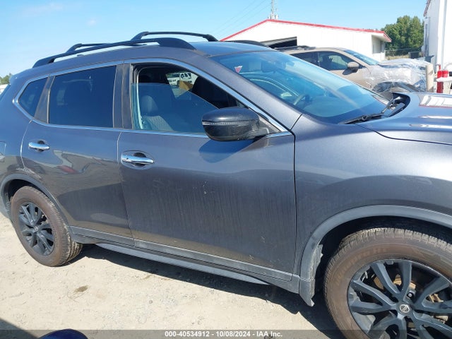Nissan ROGUE SV 2018 5N1AT2MT5JC771514 Image 13