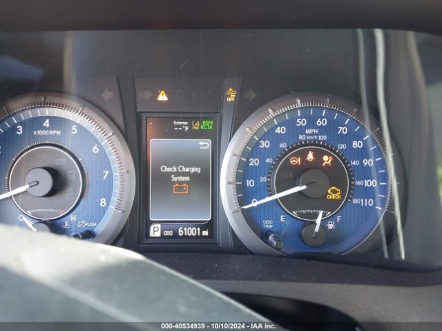 5TDYZ3DC1KS983821 Toyota Sienna Xle Premium 8 Passenger