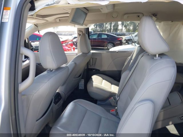 5TDYZ3DC1KS983821 Toyota Sienna Xle Premium 8 Passenger