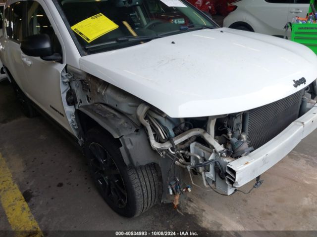 1C4NJCBA8FD126165 Jeep Compass Altitude Edition