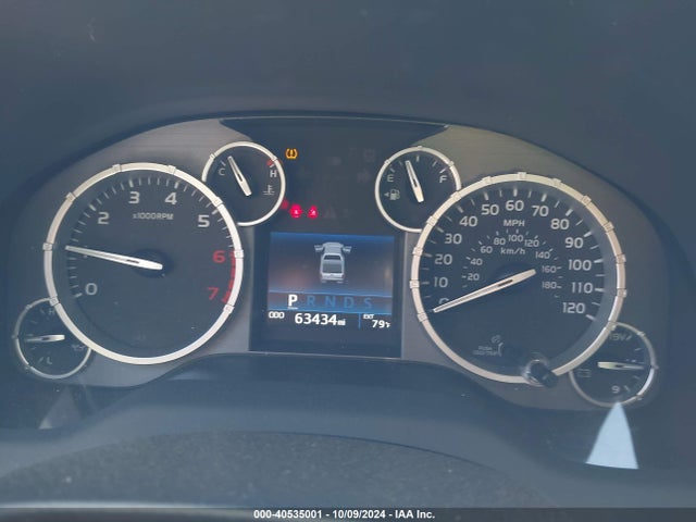 5TFDY5F1XGX558284 Toyota Tundra Sr5 5.7l V8