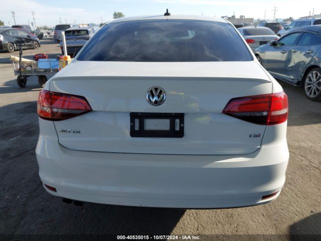 3VWD17AJ8GM229044 Volkswagen Jetta 1.8t Sport