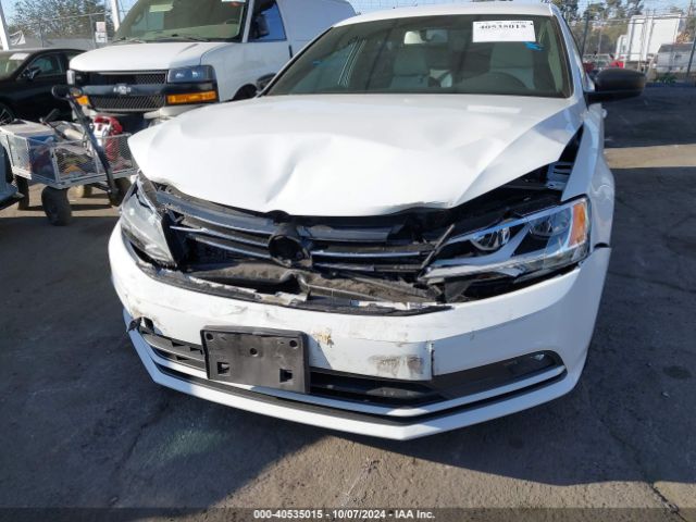 3VWD17AJ8GM229044 Volkswagen Jetta 1.8t Sport