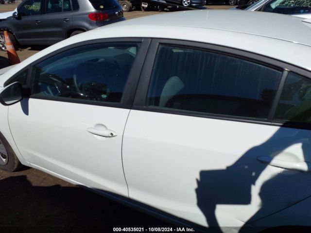 3KPFK4A76HE081516 KIA FORTE LX
